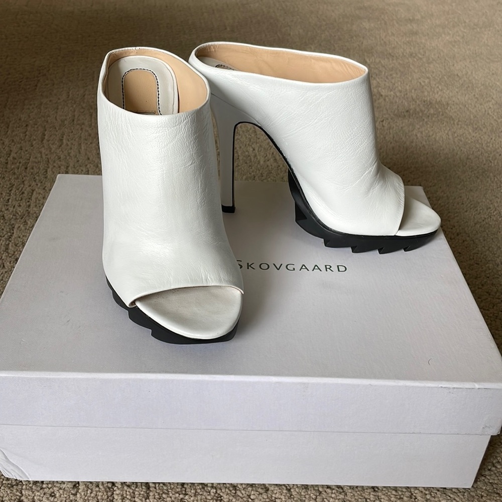 Camilla Skovgaard White Leather Saw Mules size 5